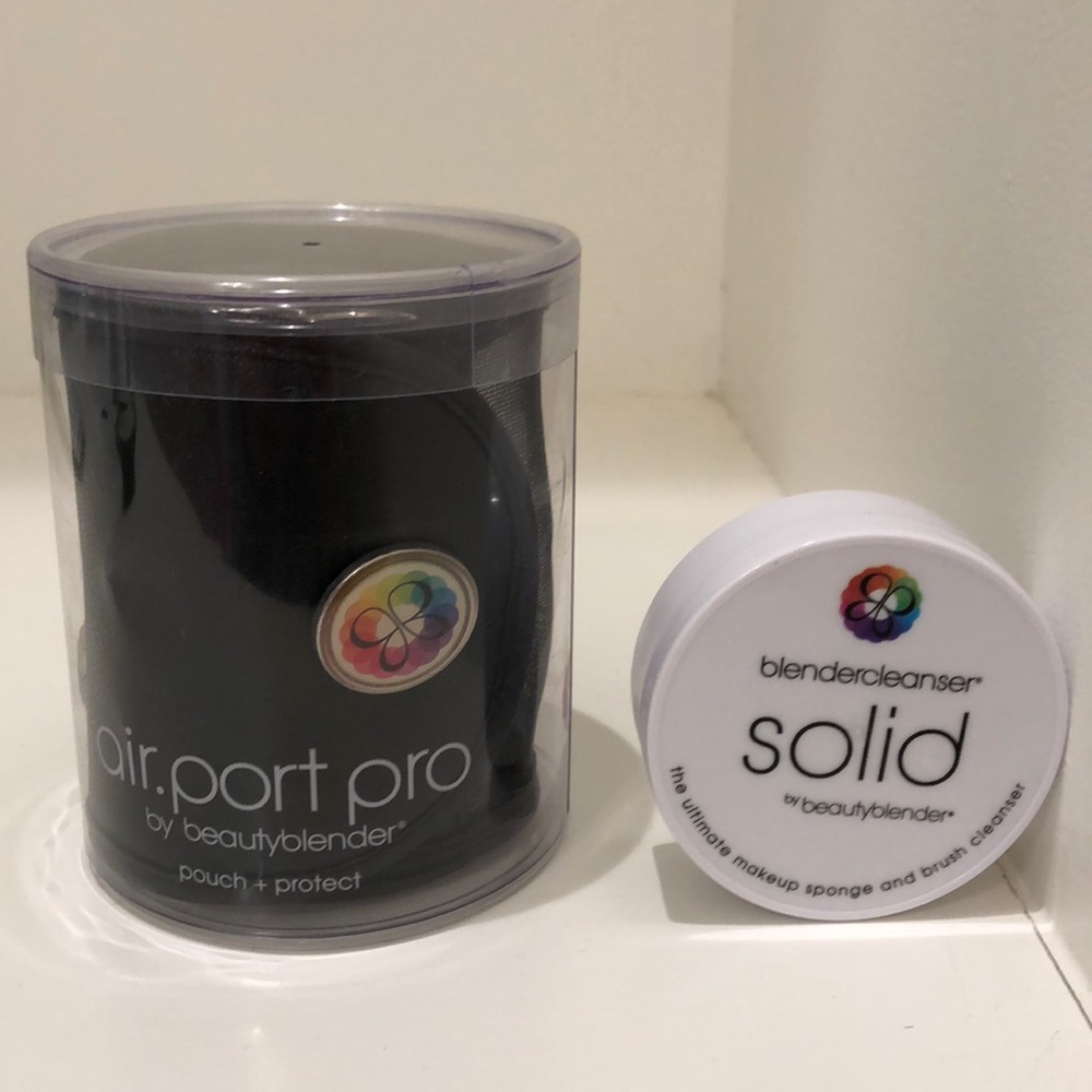 Beautyblender travel case + Blendercleanser Solid